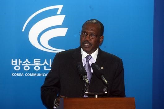 뚜레 ITU 사무총장 법정보다 혁신에 시간 투자해야