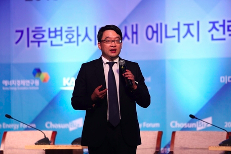[2015 미래에너지] 이우현 OCI 사장③ 2040년에 신재생 에너지가 석탄, 가스 제치고 최대 에너지원 될 것