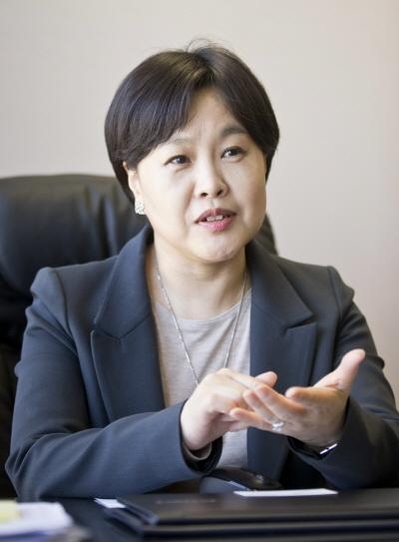 [경제통 후보 인터뷰] 與 비례대표 1번 송희경 KT 전무 구글 인수 딥마인드 모델, 한국은 문어발 확장으로 낙인