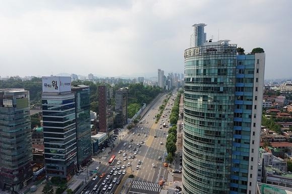 [서울 빌딩 스토리]⑮ 삼성동 격변을 목격할 중심…난해해서 주목 끄는 아이파크타워