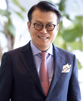인삼왕에서 1000억 매출 베트남 마트 사장으로...고상구 세계한상대회장