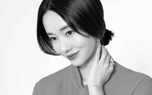 [김지수의 인터스텔라] 이정현, 우리 시대의 성실한 앨리스 잘 먹고 잘 자야 창조성 커져