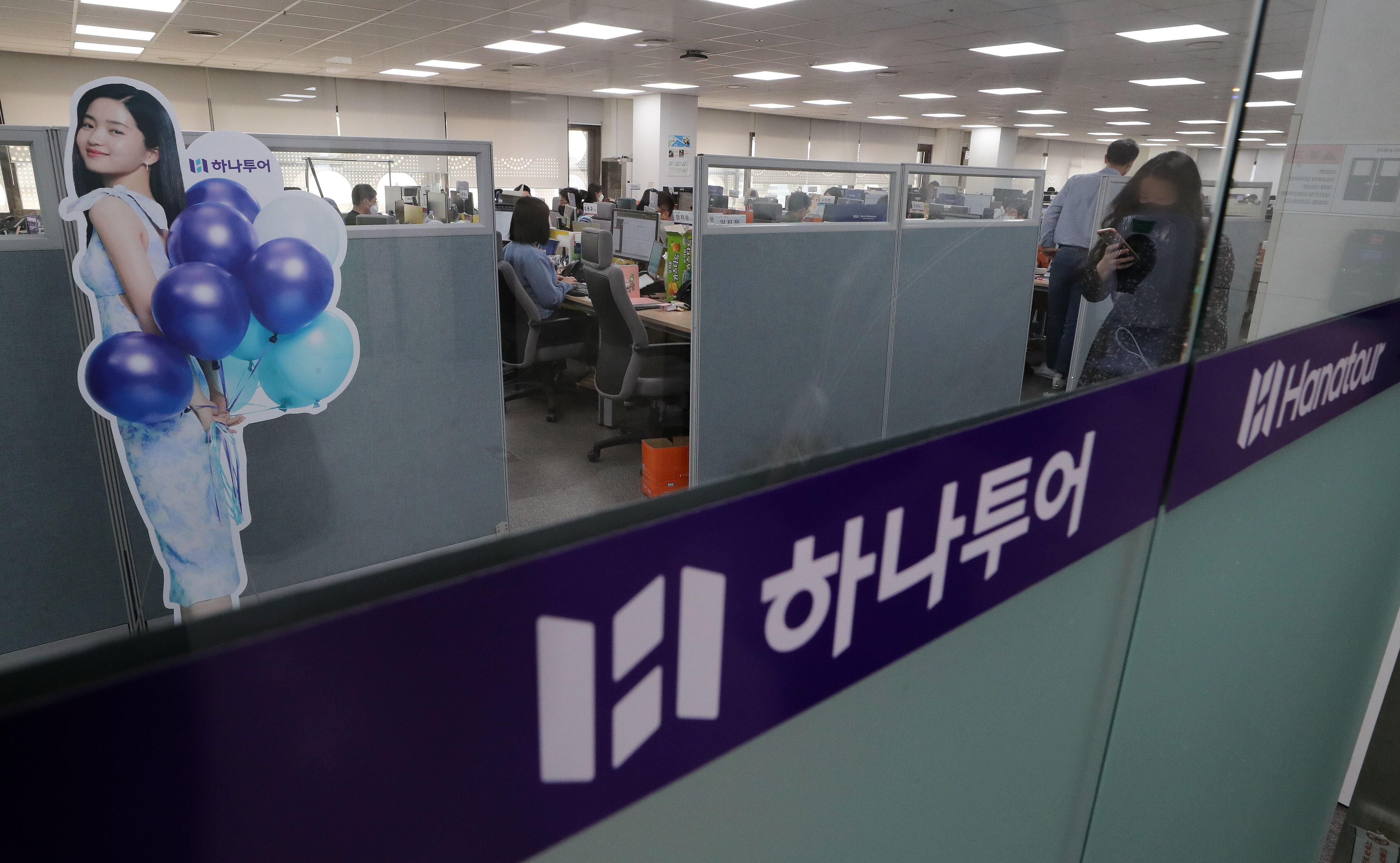 현대차증권 “하나투어, 여행 수요 회복에도 손실 축소 속도 더뎌...목표주가 하향”
