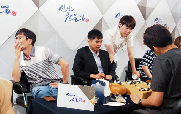 혼전, 대혼전… 월간 MVP엔 홍일점 최정 