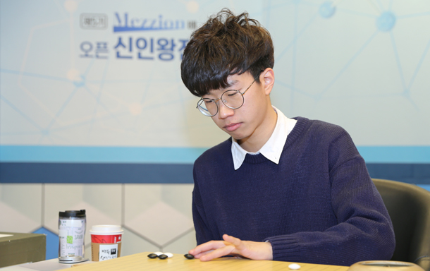 프로 잡는 아마, 프로 되어 결승