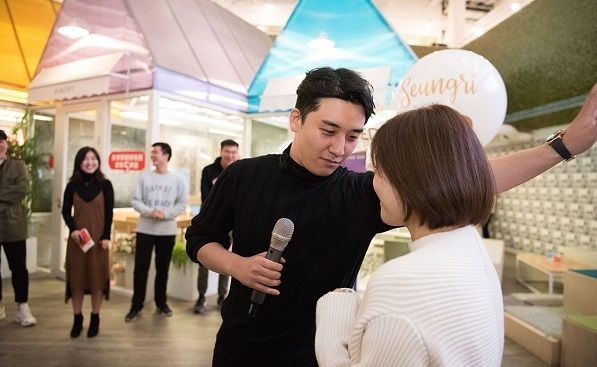 빅뱅 승리, 중국 인스타그램 ‘샤오홍슈’ 전격 방문