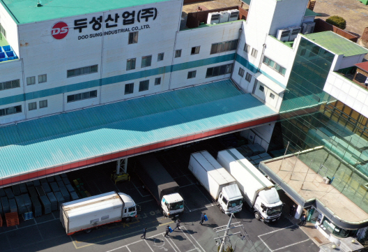 창원 ‘두성산업’ 급성중독 16명 발생…노동부, 중대재해 관련 압수수색