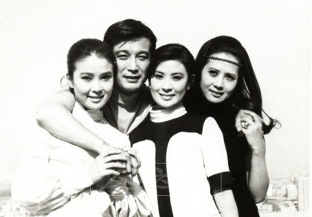 [스타, 그때의 오늘] 은막의 ‘트로이카’…1970년 동시 출연 영화 ‘결혼교실’ 개봉