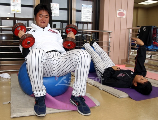 그에겐 더이상 흘릴 눈물이 없다…다시뛰는 박·명·환!