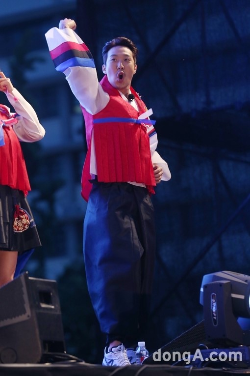 [동아포토]하하 ‘상꼬마도 점핑점핑!’