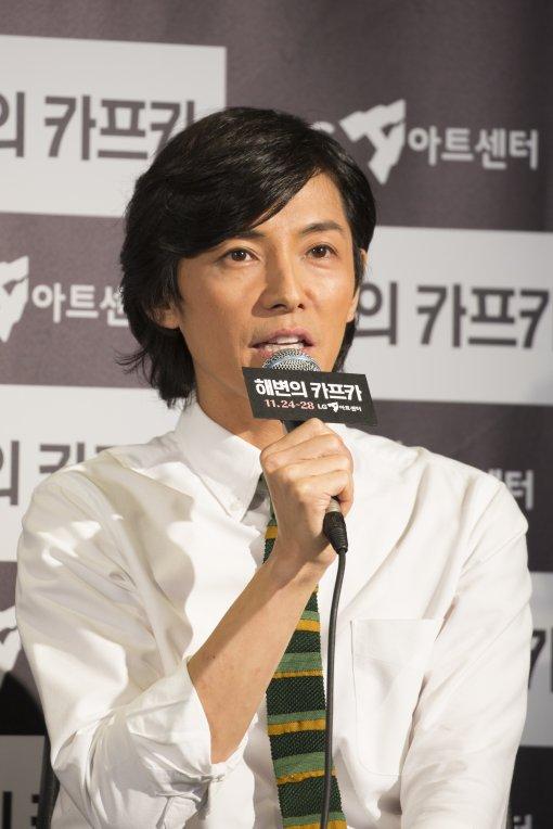 한국 독자들이 사랑하는 무라카미 하루키의 ‘해변의 카프카’ 무대에 오르다