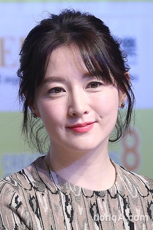 [동아포토]이영애 ‘미소가 친절한 산소미인~’