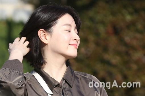 [동아포토]이영애 ‘산소 이어 햇살도 접수?’