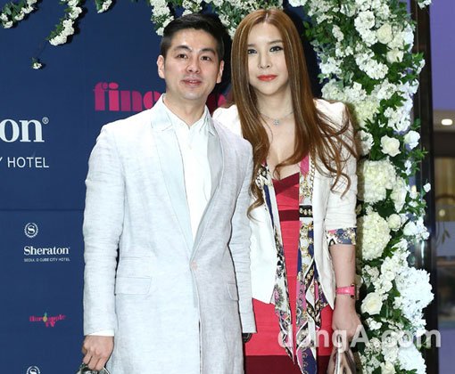 [연예 뉴스 스테이션] 하리수·미키정, 결혼 10년만에 파경…“이젠 서로 응원”