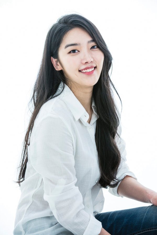 [루키인터뷰: 얘 어때?②] 김소라 “‘도깨비’→‘비숲’까지…운 좋았죠”