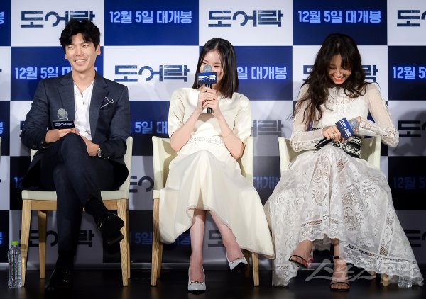 [포토] 화기애애한 도어락 제작보고회