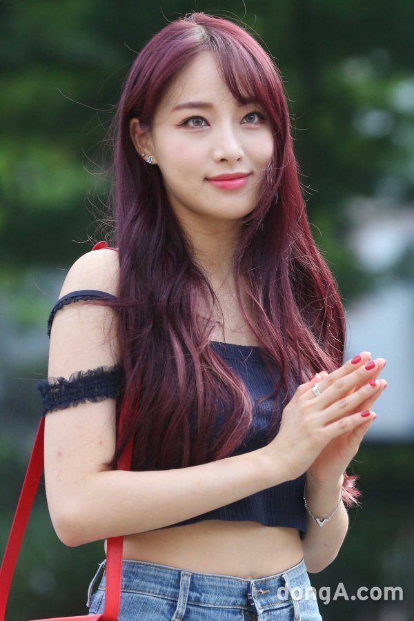 [동아포토]네이처 새봄, 매혹적인 눈빛