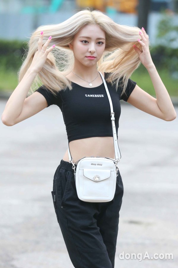 [동아포토]있지 유나 ＂아이 예뻐＂