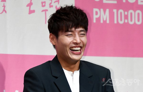 강하늘 입장 번복 “연예대상으로 착각 죄송, KBS 연기대상 참석” [공식]