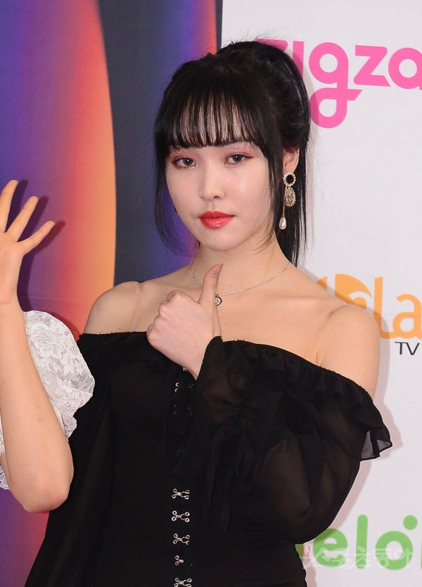 [포토] 유주 ‘여자친구가 최고지?’