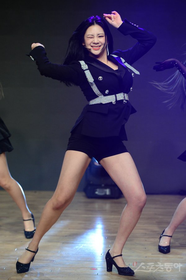 [포토] 시그니처 선 ‘육감적인 댄스’