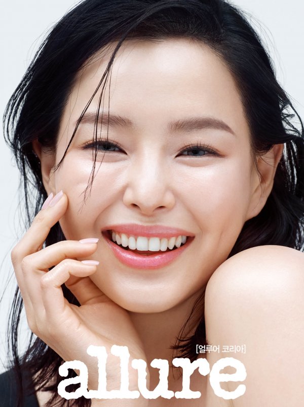 이하늬, 자연스러운 건강美…광채 나는 피부 [화보]