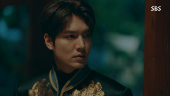 ‘더킹’ 우도환, 목숨 걸고 이민호 지켰다
