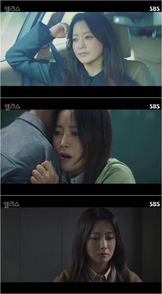 [TV북마크] ‘앨리스’ 김희선, 시간 여행 충격적 비밀 밝혀져 (종합)