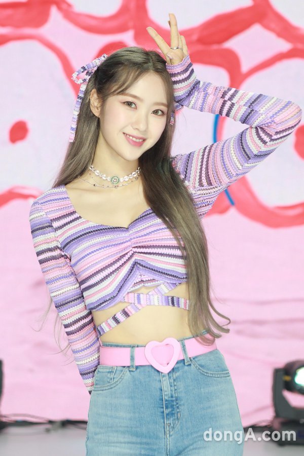 [종합] “역시 오마이걸!”…건강한 에너지 ‘던던댄스’ 발표