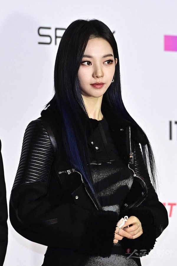 에스파 카리나 ‘뚜렷한 이목구비’ [포토]
