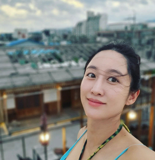전혜빈, 만삭 수영복 패션…세상 힙하다! [DA★]