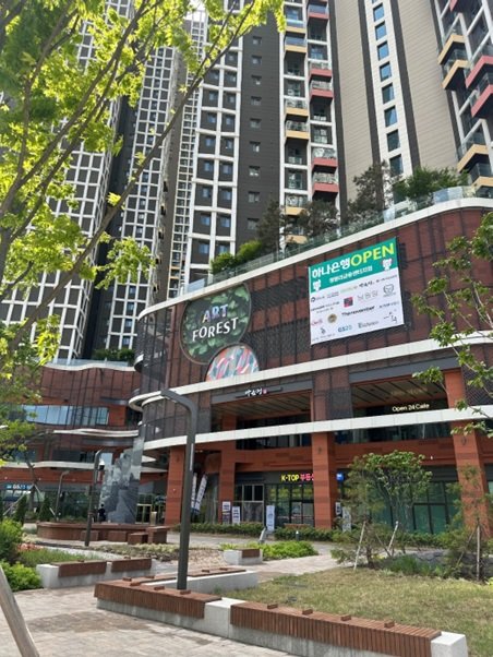 청량리 핫플 경쟁 치열…아트포레스트 청량리, 나이트 플리마켓 진행