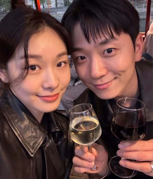 고우림, 전역 후 김연아와 파리 여행…아내 자랑 폭발