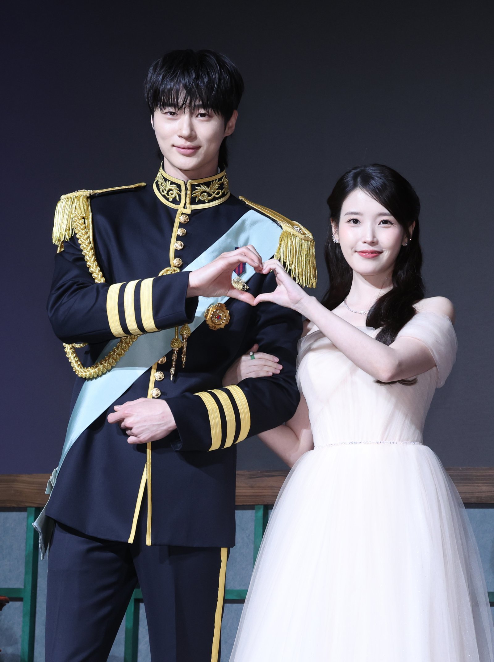 ‘궁’ 신드롬 재현할까…‘21세기 대군부인’ 아이유·변우석이 그리는 ‘왕실 로맨스’(종합)