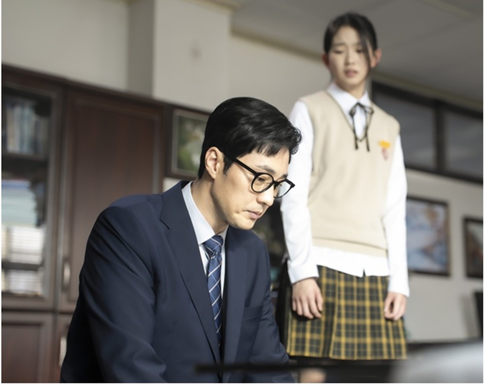 Bongkar Ending Webtoon Mr. Kim! Ternyata Nasib Anak Ji Sub Lebih Ngeri dari Dugaan 😱 0001278250 001 20260615083816900