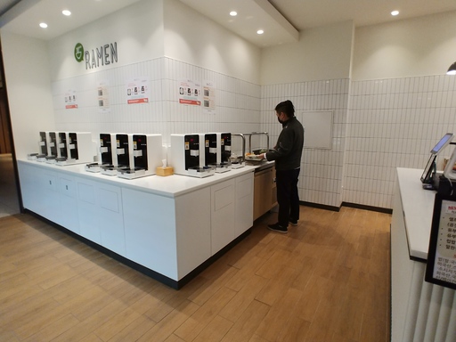 하우스쿡 조리정수기, 대학 구내 식당에 등장