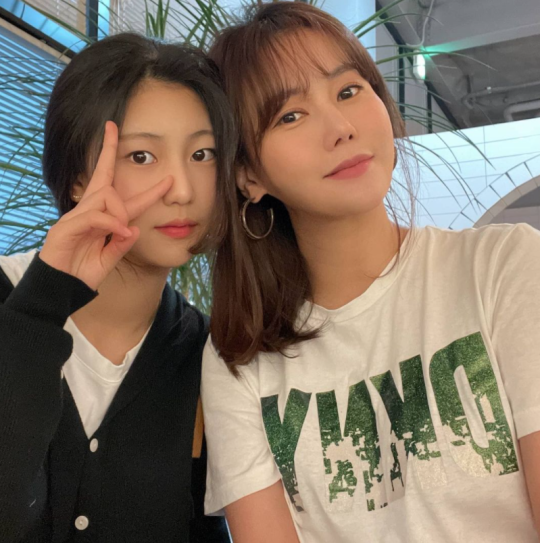 박연수, 딸 송지아와 투샷…“요즘 언니 같단 소리 들어” [스타★샷]