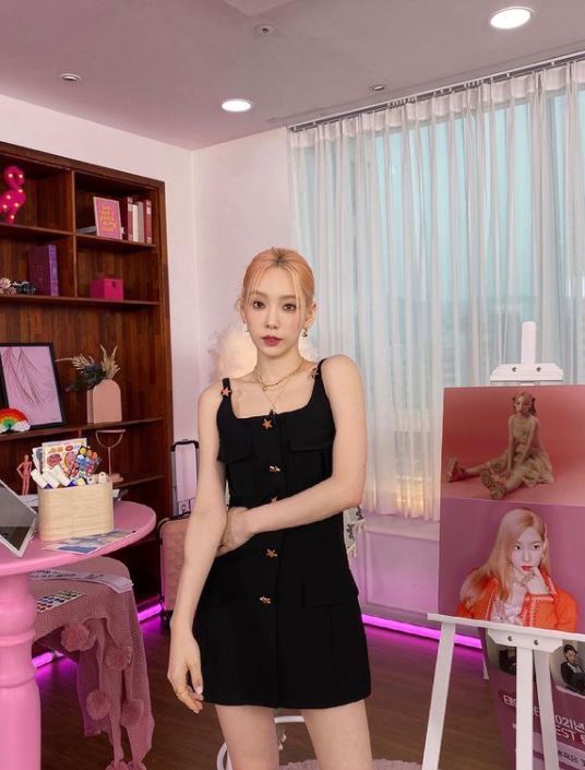 태연, 활동도 미모도 열일…청량+섹시美 폭발 [스타★샷]