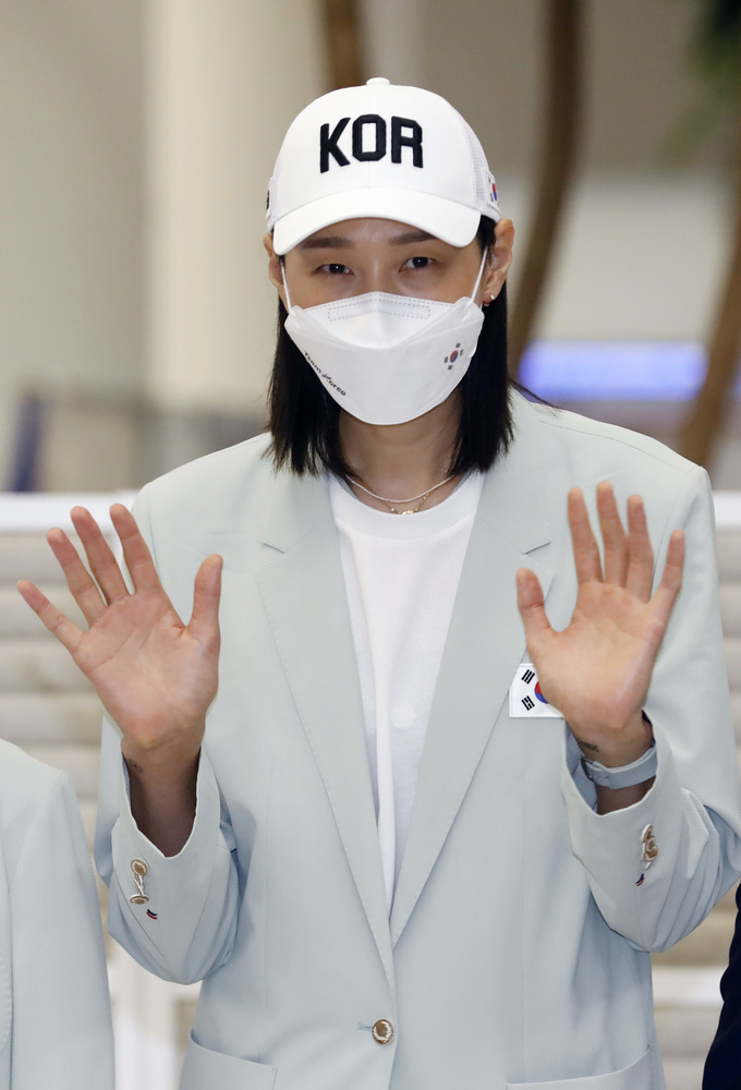 김연경 소속사, 팬클럽 운영 논란에 사과