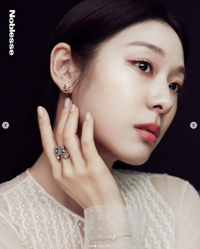 김연아, 티 하나 없는 매끄러운 등 노출…30대 성숙미 과시