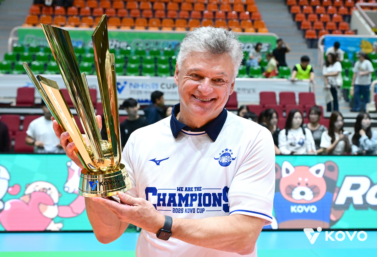 헤난 달 감독, 우승 앞둔 고심 관련자료 3