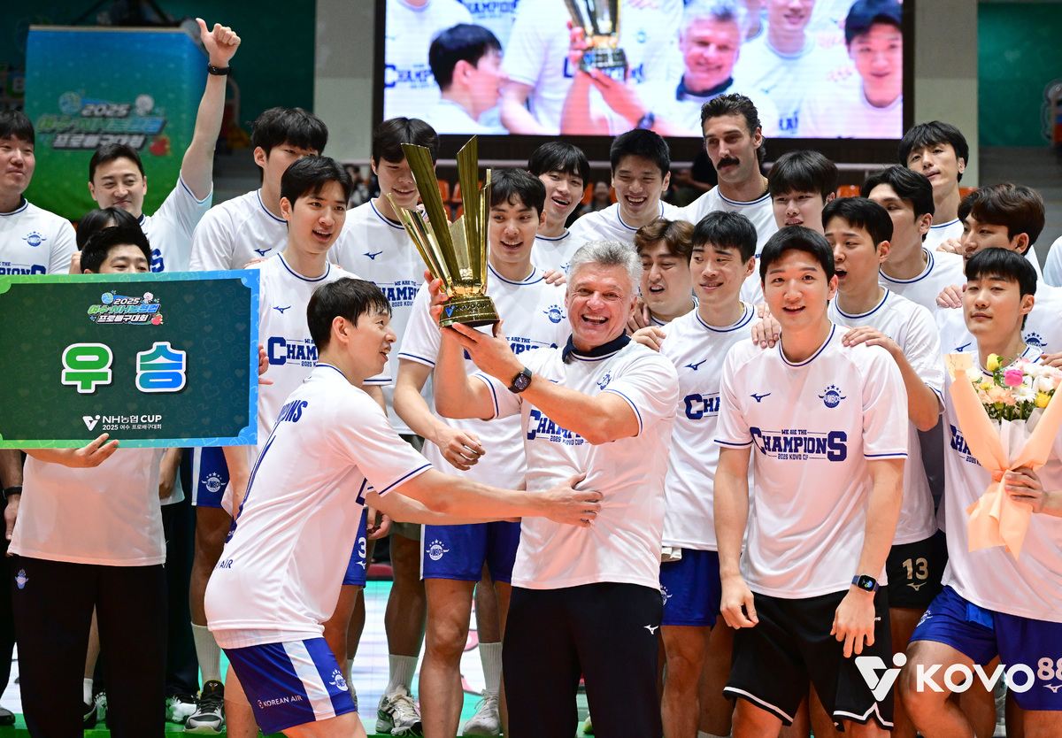 헤난 달 감독, 우승 앞둔 고심 관련자료 2