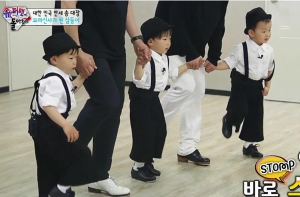 슈퍼맨이 돌아왔다 삼둥이 탭댄스 실력은 모전자전?..엄마 탭댄스 대회 눈길