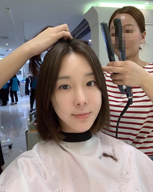 이지혜, 단발머리로 싹둑 아기낳고 머리 한 움큼씩 빠져[★SNS]