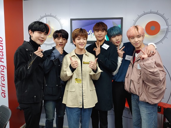 라이징★ 영화처럼, 오늘(29일) 뮤직엑세스 출연 입담+가창력 빛났다