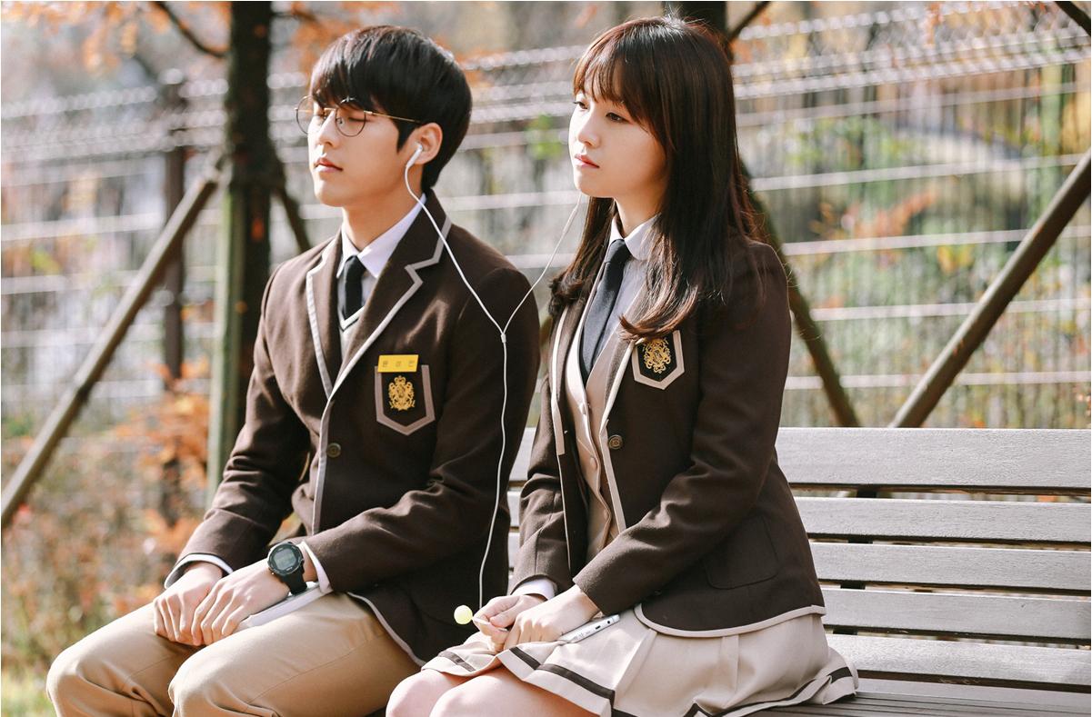 민아♥민혁, 크리스마스 커플템에 심쿵 스킨십? 오늘 밤 <달콤살벌 패밀리> 기대감 UP!