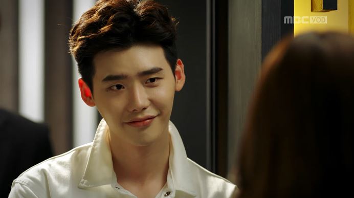 [W(더블유) 리뷰] 이종석, 한효주의 비밀 알아내기 위해 ‘기습 키스’