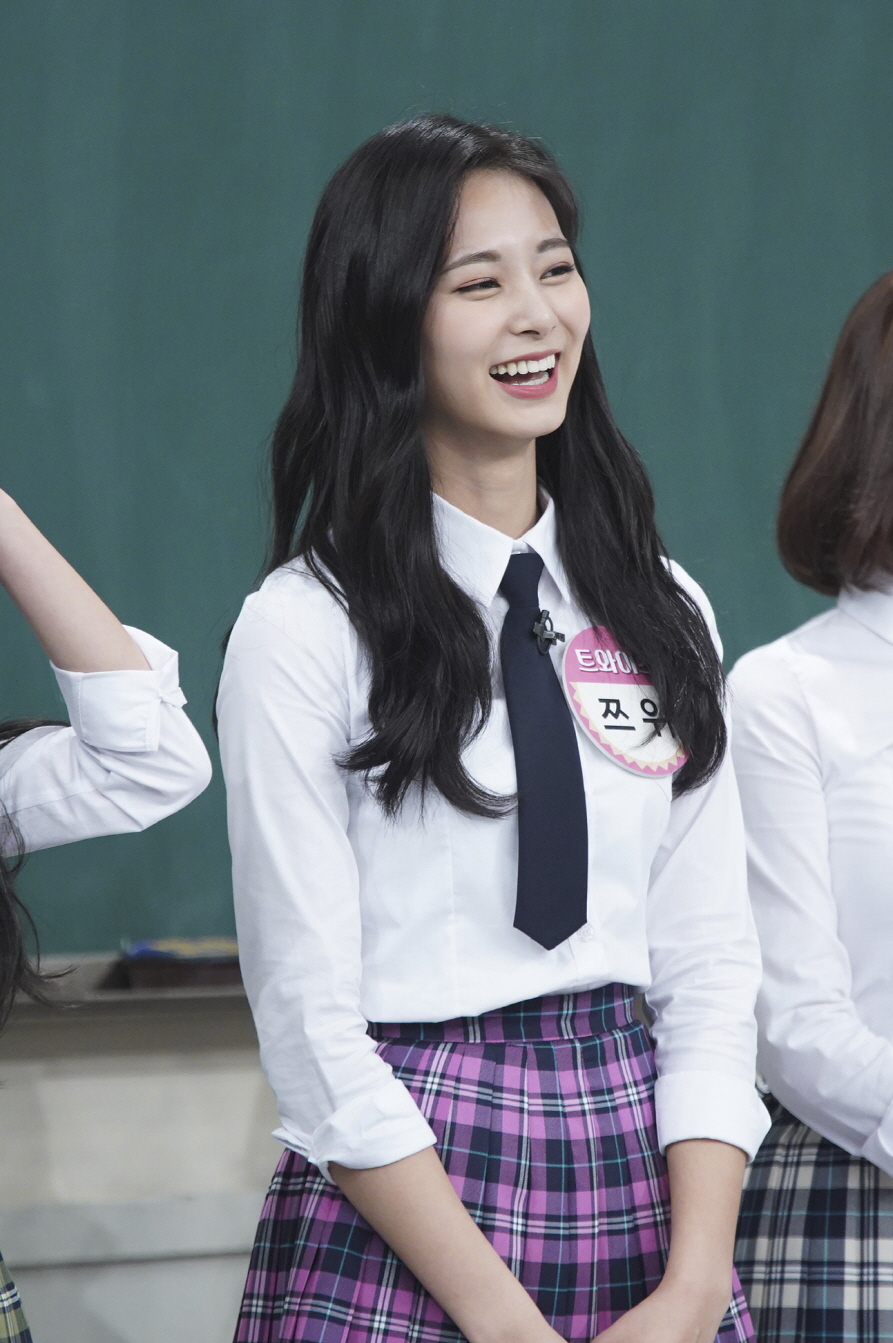아는 형님 트와이스, 신곡 YES or YES 최초 공개! 지코의 깜짝 영상편지까지?