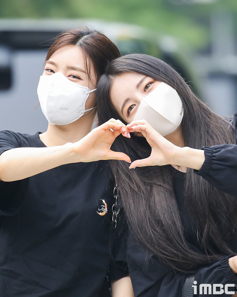 [포토] 브레이브걸스 유나-유정, 사랑해