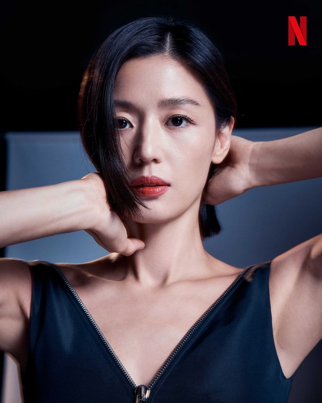 전지현, 단발 파격 변신… 여신의 귀한 [인스타]